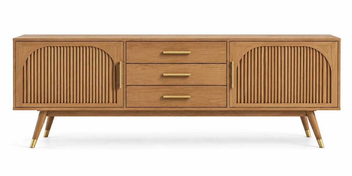 Buffet bas à portes rainurées et trois tiroirs centraux, beige et doré